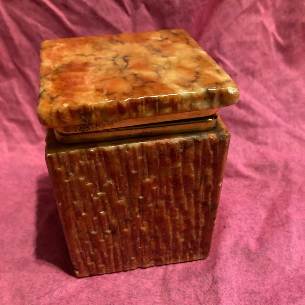 1960s genuine Italian coral Alabaster trinket box